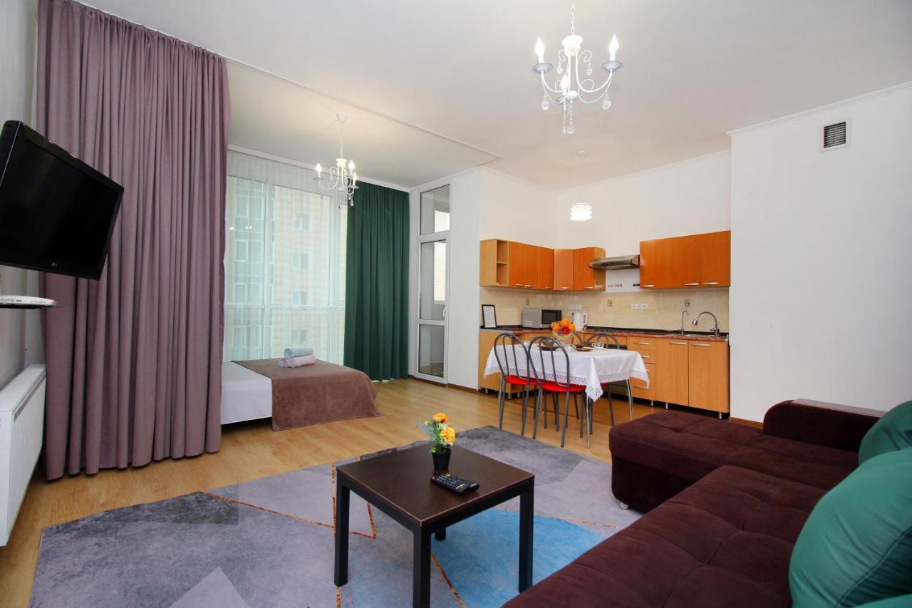Уютные И Комфортные Квартиры В Жк Манхэттен Apartment Almaty Exterior photo